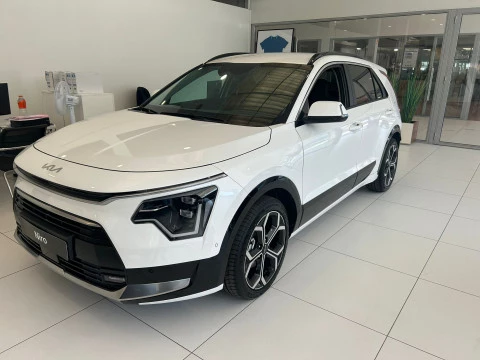 Kia Niro 1.6 GDi HEV 95kW (129CV) Emotion Kia Niro 1.6 GDi HEV 95kW (129CV) Emotion