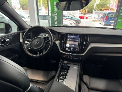 Volvo XC60 2.0  T8 AWD R-DESIGN AUTO 287KW