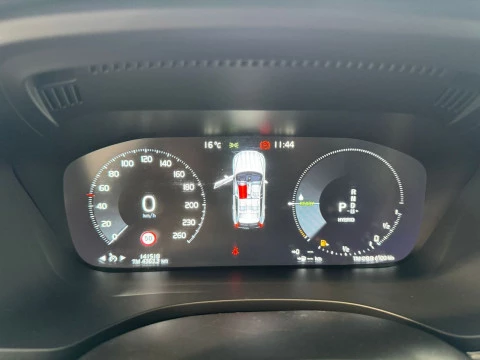 Volvo XC60 2.0  T8 AWD R-DESIGN AUTO 287KW