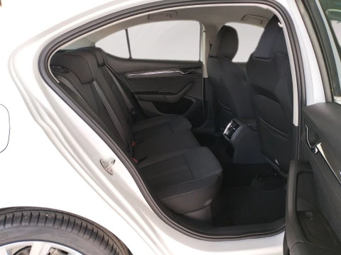 Skoda Octavia 1.5 TSI m-HEV 110kW(150CV) DSG Selection