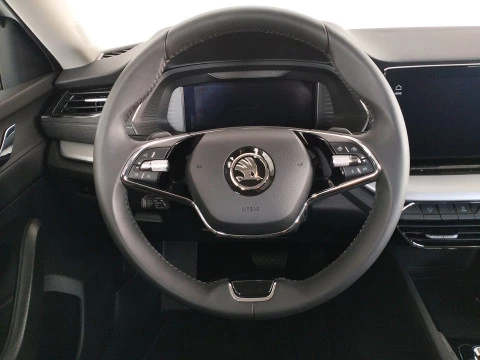 Skoda Octavia 1.5 TSI m-HEV 110kW(150CV) DSG Selection