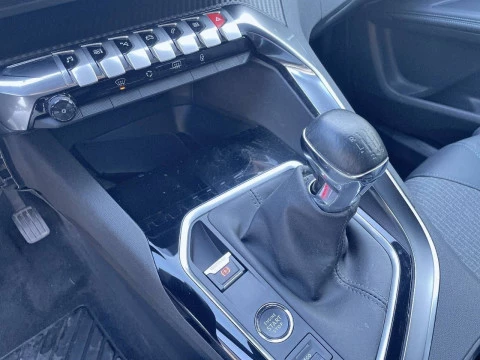 Peugeot 3008 1.2 PureTech 96KW (130CV) S&S Allure