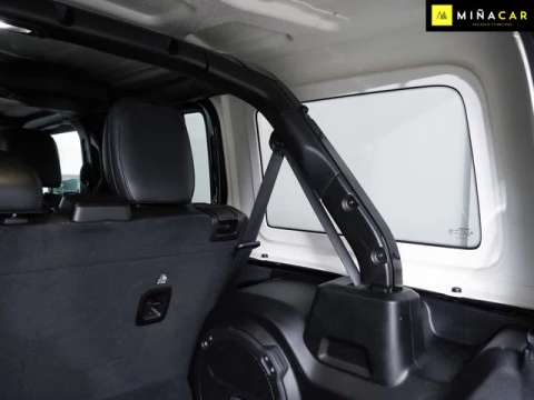 Jeep Wrangler 2.0 Rubicon 8ATX 280 kW (381 CV)