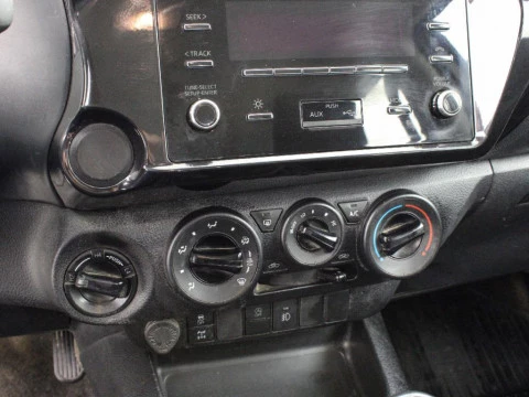 Toyota Hilux 2.4 D-4D GX 4WD DOUBLE CAB 150 4P