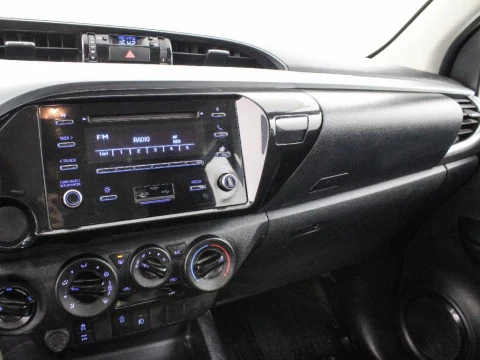 Toyota Hilux 2.4 D-4D GX 4WD DOUBLE CAB 150 4P