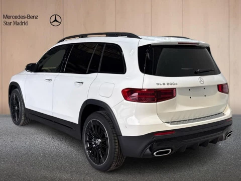 Mercedes-Benz GLB  200 d