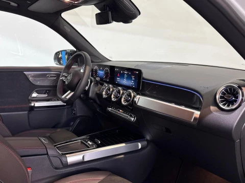 Mercedes-Benz GLB  200 d