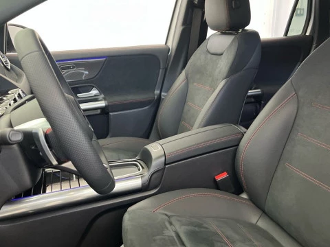 Mercedes-Benz GLA 200 D