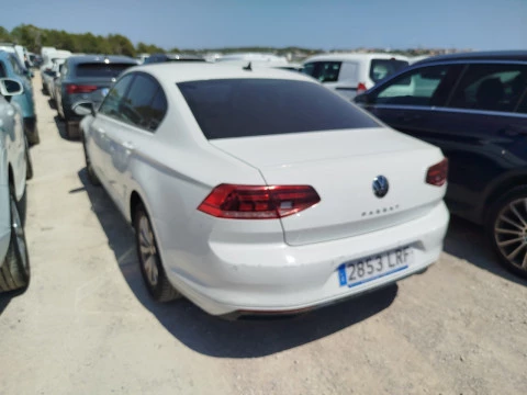 Volkswagen Passat Business 2.0 TDI 90kW (122CV) DSG