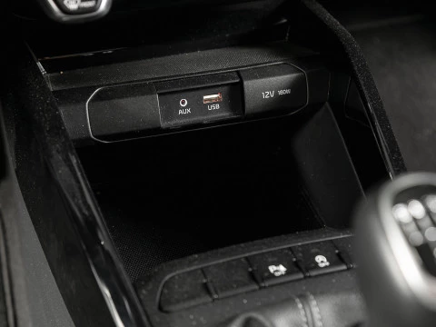 Kia Rio 1.0 T-GDi 74kW (100CV) Drive