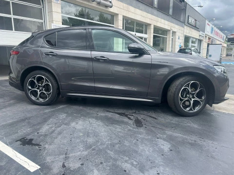 Alfa Romeo Stelvio 2.2 Diésel 154kW (210CV) Veloce Q4