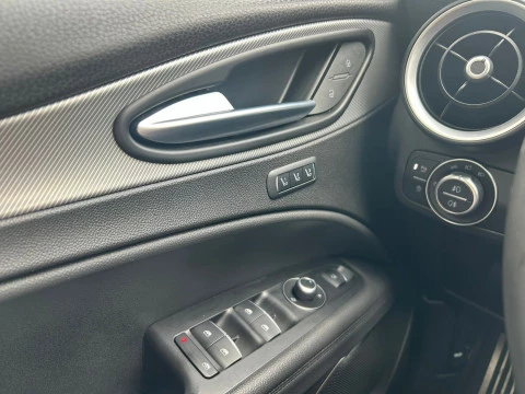 Alfa Romeo Stelvio 2.2 Diésel 154kW (210CV) Veloce Q4