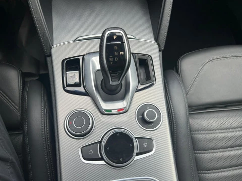 Alfa Romeo Stelvio 2.2 Diésel 154kW (210CV) Veloce Q4