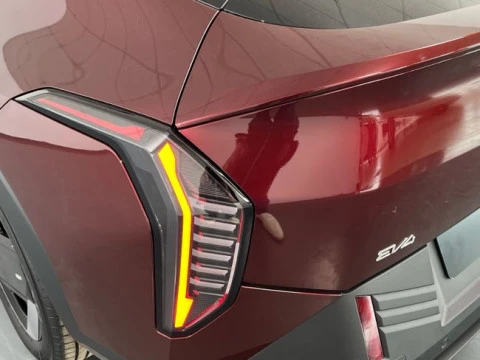 Kia EV4 Fastback Earth Launch Edit 58,3kWh 150kW