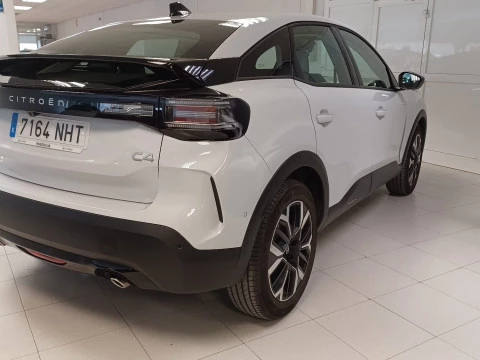 Citroën C4 Hybrid 145 ë-DCS6 Business Edition