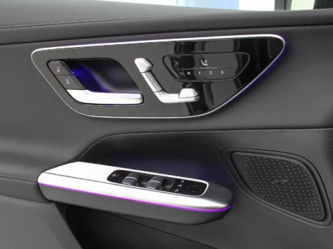 Mercedes-Benz Clase GLC 2.0 GLC 300 DE PHEV AUTO 4MATIC 333 5P