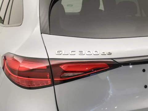 Mercedes-Benz Clase GLC 2.0 GLC 300 DE PHEV AUTO 4MATIC 333 5P