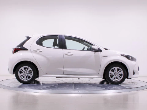 Toyota Yaris 1.5 120H Business Plus