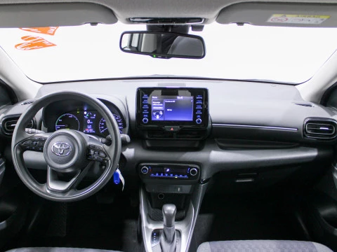 Toyota Yaris 1.5 120H Business Plus