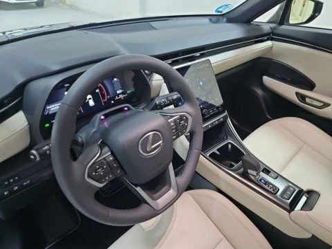 Lexus LBX 1.5 136cv HEV Elegant+