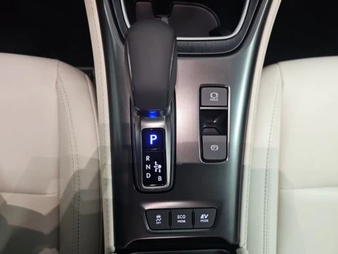 Lexus LBX 1.5 136cv HEV Elegant+