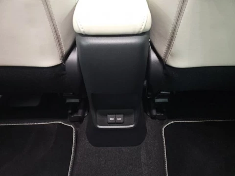 Lexus LBX 1.5 136cv HEV Elegant+