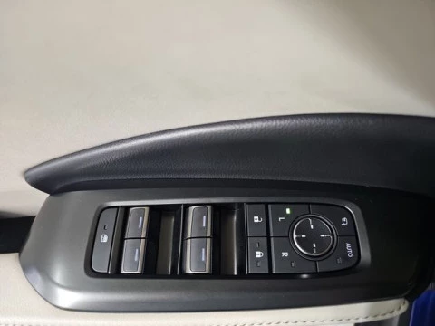 Lexus LBX 1.5 136cv HEV Elegant+
