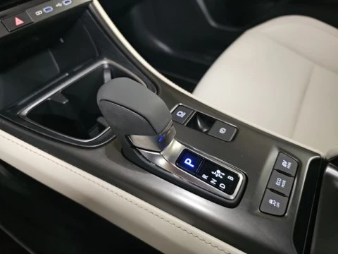 Lexus LBX 1.5 136cv HEV Elegant+