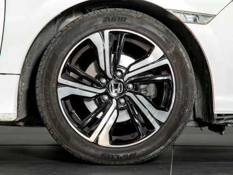 Honda Civic 1.0 I-VTEC TURBO CVT ELEGANCE NAV