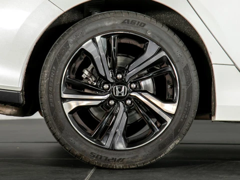 Honda Civic 1.0 I-VTEC TURBO CVT ELEGANCE NAV