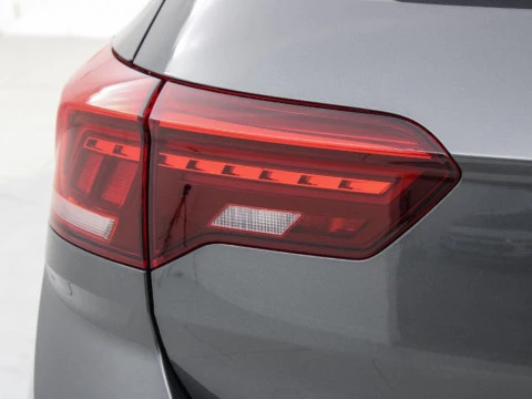 Volkswagen T-Roc 2.0 TDI DSG R-LINE 150CV 5P