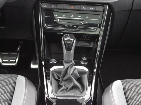 Volkswagen T-Roc 2.0 TDI DSG R-LINE 150CV 5P