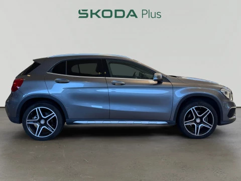 Mercedes-Benz GLA GLA 220 D 4MATIC AMG LINE
