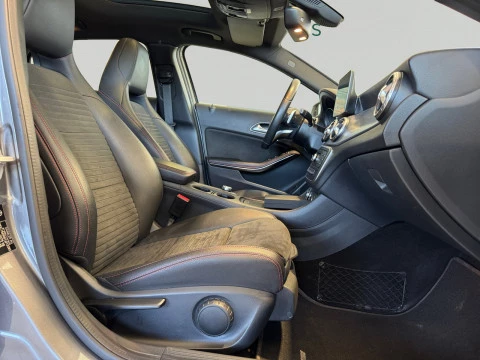 Mercedes-Benz GLA GLA 220 D 4MATIC AMG LINE