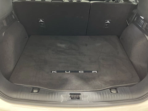 Ford Kuga Vignale 2.5 Duratec FHEV 140kW Auto