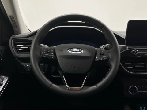 Ford Kuga Vignale 2.5 Duratec FHEV 140kW Auto