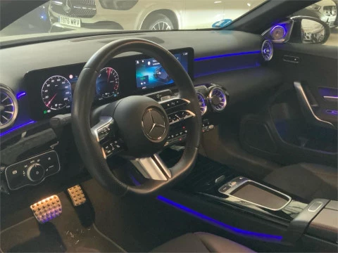 Mercedes-Benz Clase A 250 e Sedán