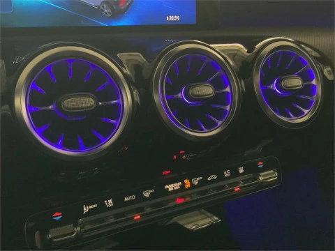 Mercedes-Benz Clase A 250 e Sedán