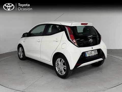 Toyota Aygo 1.0 70 x-play