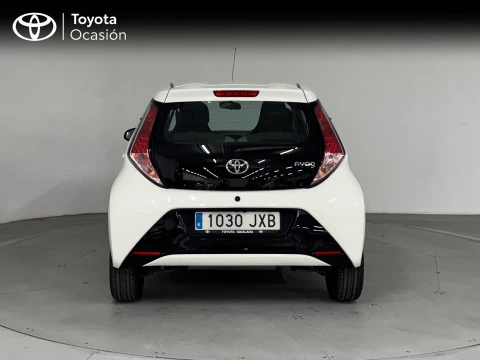 Toyota Aygo 1.0 70 x-play