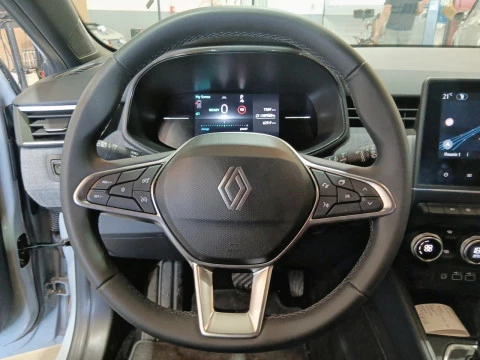 Renault Clio Techno full hybrid E-Tech 145 (103Kw)