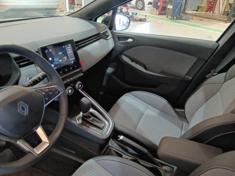 Renault Clio Techno full hybrid E-Tech 145 (103Kw)