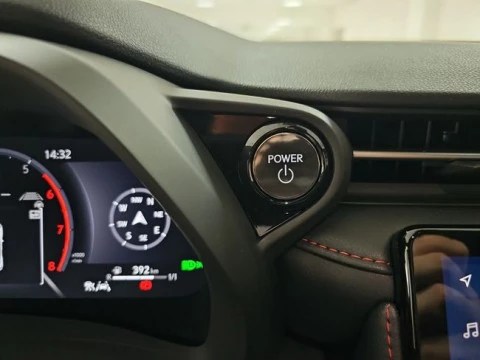 Lexus LBX 1.5 136cv HEV Elegant+ Black