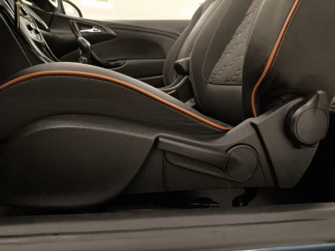 Opel Cabrio 1.4 Turbo SANDS Excellence 103 kW (140 CV)