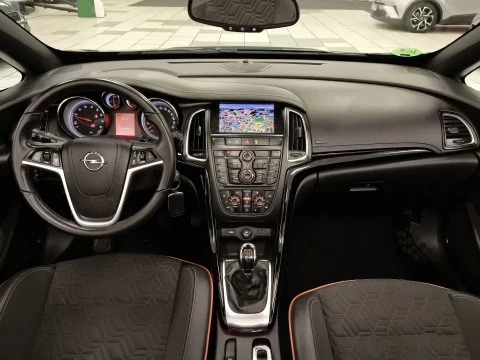 Opel Cabrio 1.4 Turbo SANDS Excellence 103 kW (140 CV)