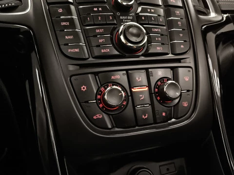 Opel Cabrio 1.4 Turbo SANDS Excellence 103 kW (140 CV)