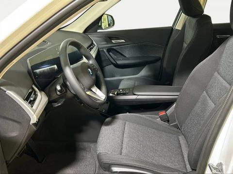 BMW iX1 xDrive30