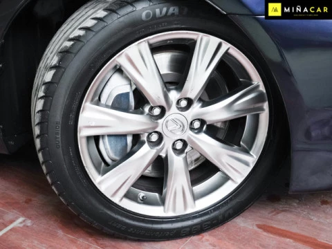 Lexus GS 300 Premium 183 kW (249 CV)