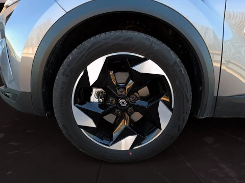 Renault Captur RENAULT CAPTUR TECHNO FULL HYBRID E-TECH 105KW