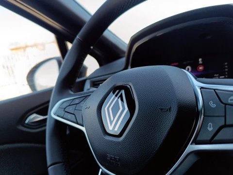 Renault Captur RENAULT CAPTUR TECHNO FULL HYBRID E-TECH 105KW